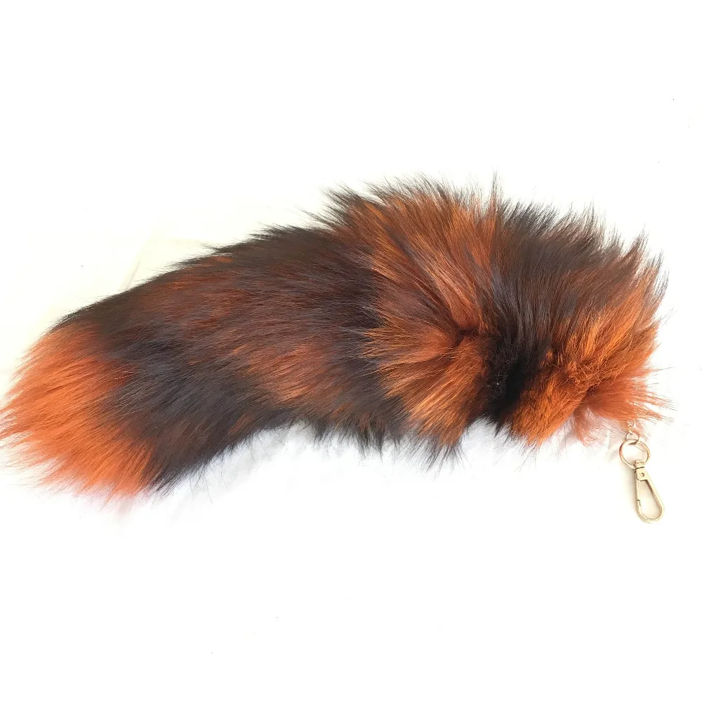 Брелок лисьего хвостика. Брелок лисий хвост. Цвет лисьего хвоста. Хвост животного на белом фоне. Лисий хвост.