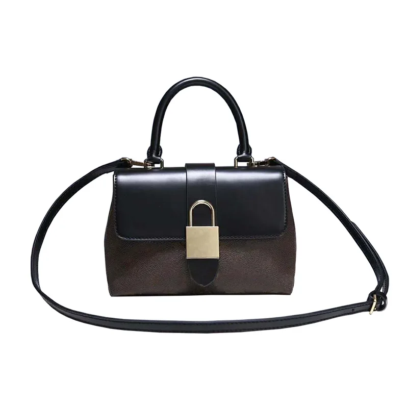 

sell like hot cakes! ! ! 2019 new wild diagonal shoulder Messenger bag leather with flip lock bag / free shipping