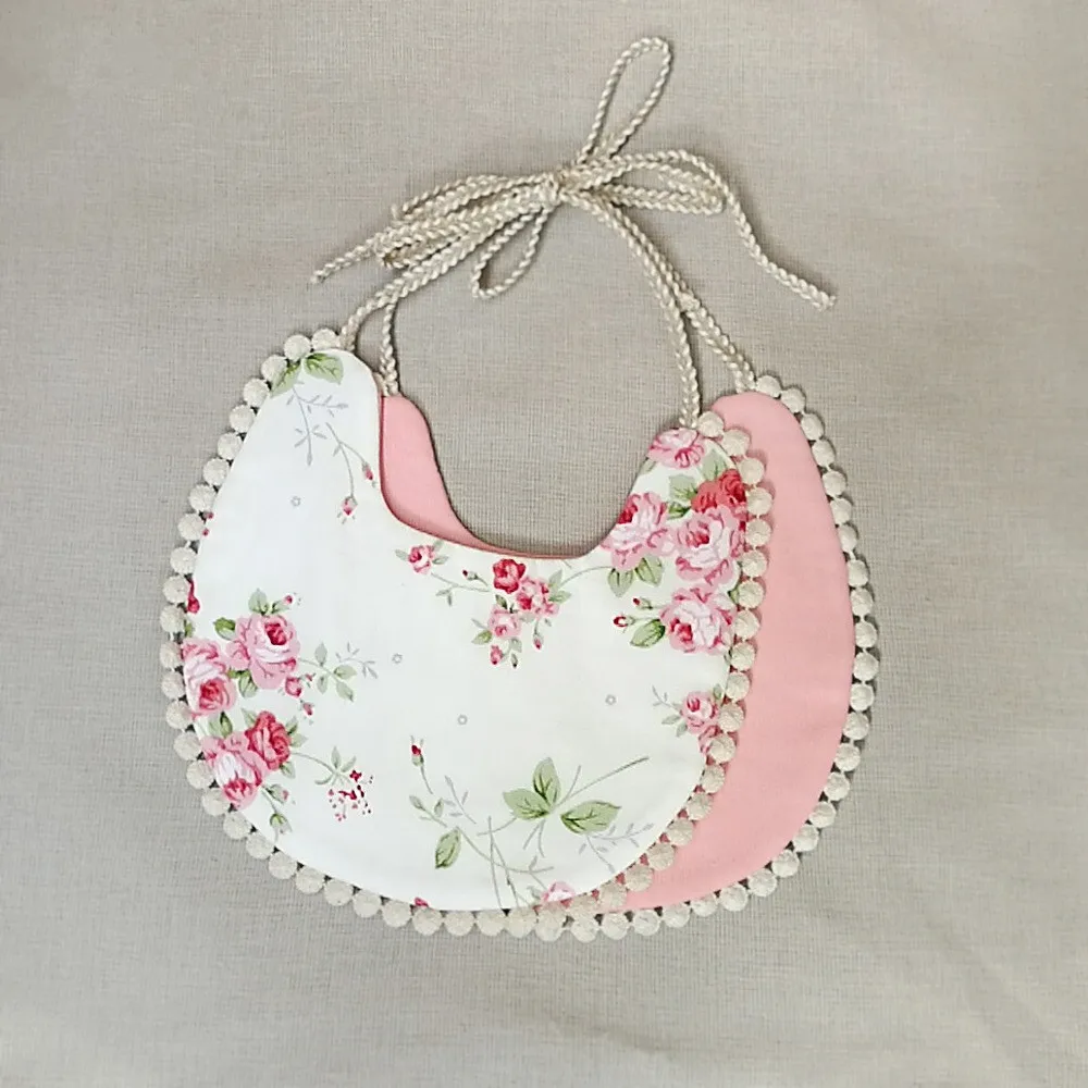 

10pcs/lot Baby Cotton Floral Bibs Pom Pom Bib Double Tassel Bib For Baby Gifts Baby Girl Accessory
