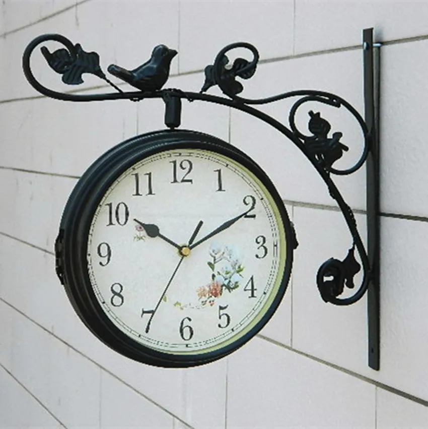 Домашний декор в деревенском стиле настенные часы из кованого железа настенные часы двустороннее украшение сада белый черный цвета - Цвет: Черный