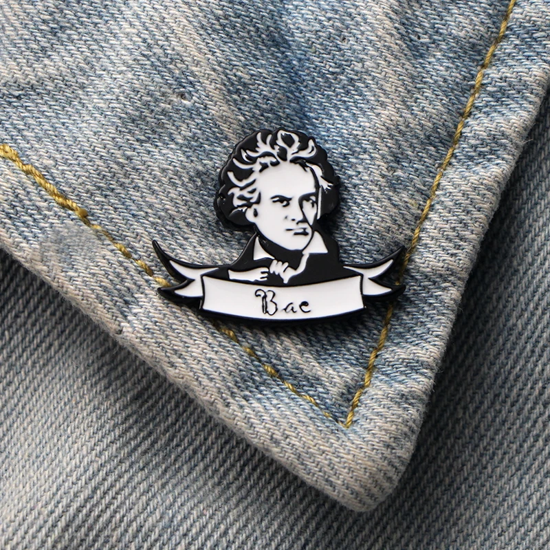 

Homegaga Letter person Zinc Cartoon Pins men women para Shirt Charm Coat insignia Clothes backpack medal Badges Brooches D1895