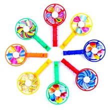 Разные цвета, разноцветные маленькие ветряные мельницы, детские пластиковые ветряные мельницы со свистящей ручкой, детские игрушки, Прямая поставка