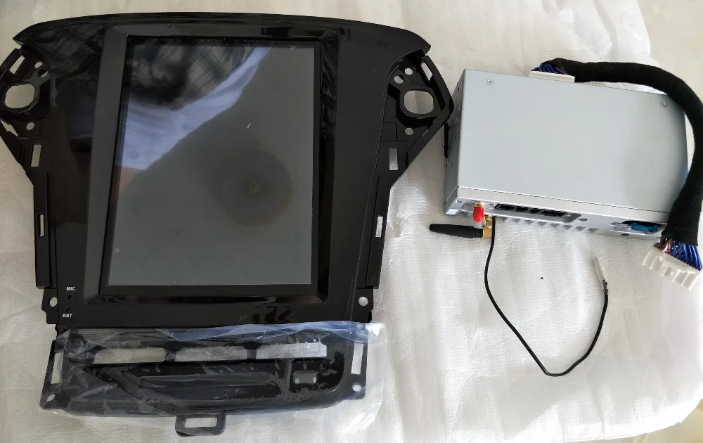 Discount Car Multimedia Player PC PAD Tesla Style Player Android 7.1 GPS For Ford Mondeo Auto A/C Edition 2007 2008 2009 2010 2011 2012 8