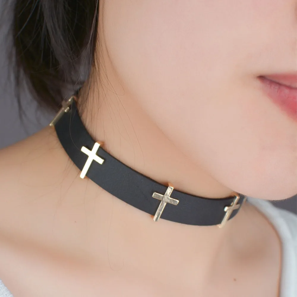 

Korean Vintage Black Leather Chokers Necklace Gold Cross Style Necklace For Women Men Charm Female Wholesale Buckle Belt Colar