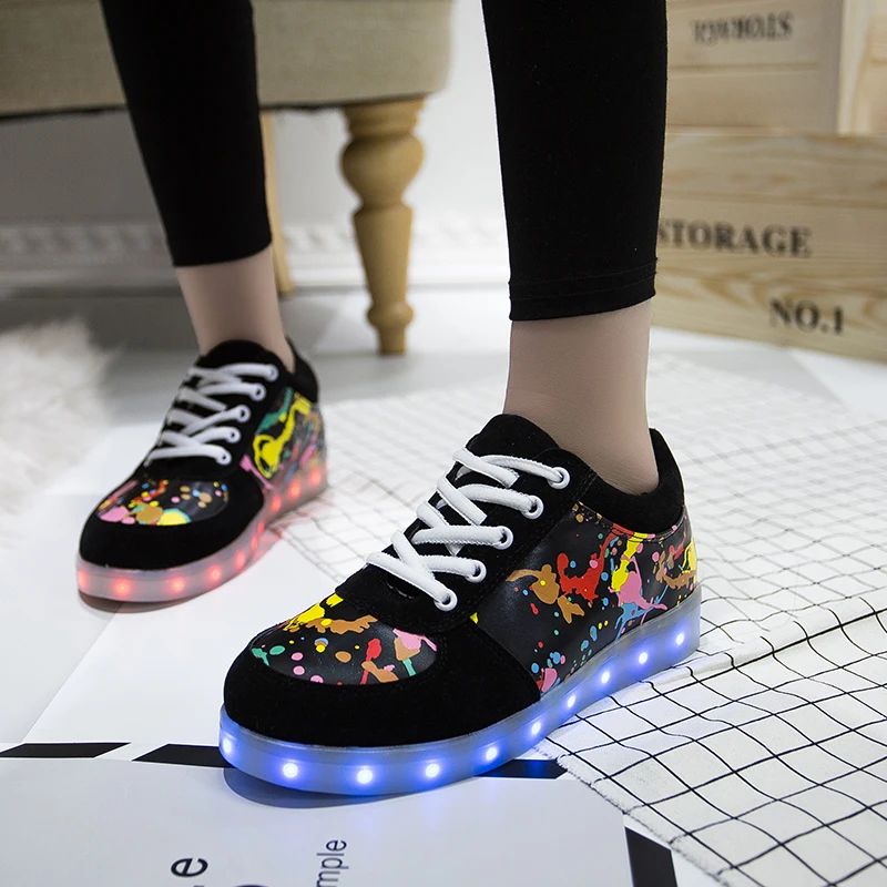 Высококачественная Женская Вулканизированная обувь; светящаяся обувь для девочек; кроссовки для мальчиков с мигающими лампами; детская обувь из оптического волокна;#35-44