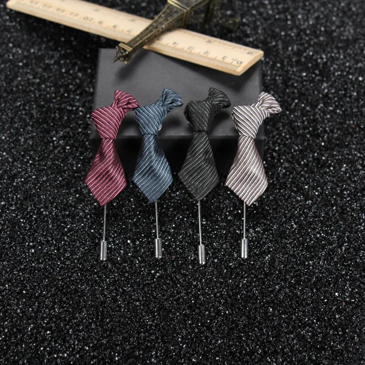 

Brand New Popular 1Pcs Men Stripped Tie Shape Brooch for Suits Decor Fashion Wedding Groomsman Brooches Pin High Quality 20Color