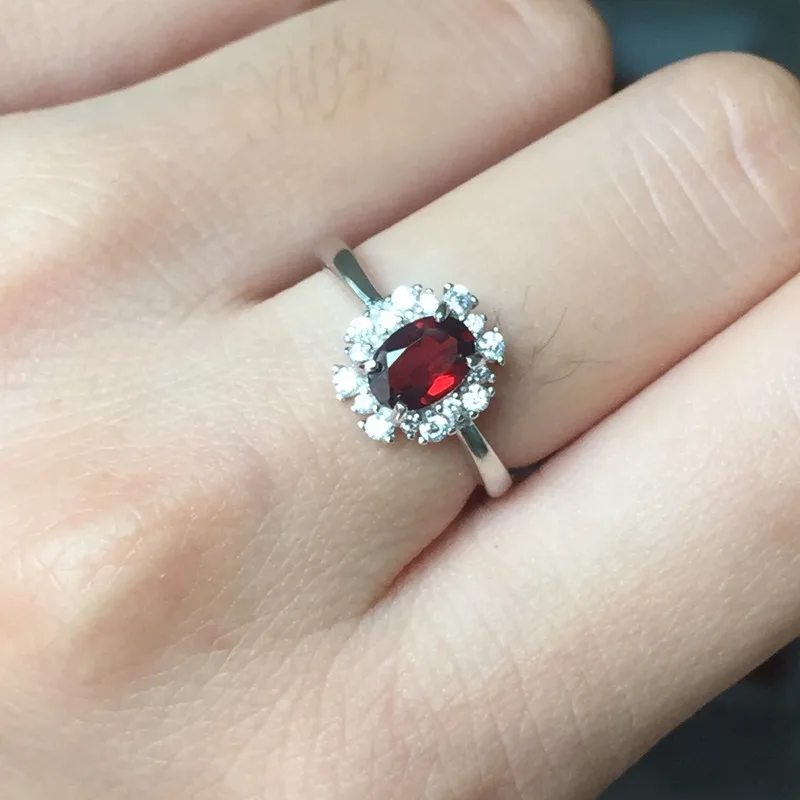 

[MeiBaPJ Natural Red Garnet Gemstone Trendy Flower Ring for Women Real 925 Sterling Silver Charm Fine Jewelry