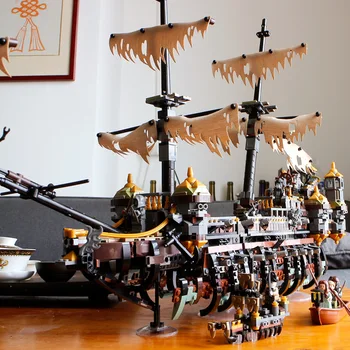 

Silent Mary pirate ship with figure building blocks Caribbean pirate boat bricks model diy children's toys for kids gifts
