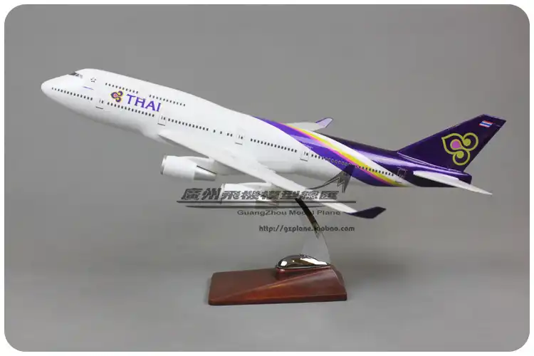 thai airways toy plane