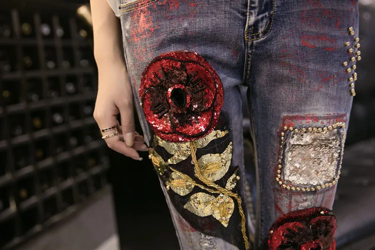 Женские джинсы с объемными цветами, обтягивающие джинсы с цветочной вышивкой, женские рваные брюки с вышивкой