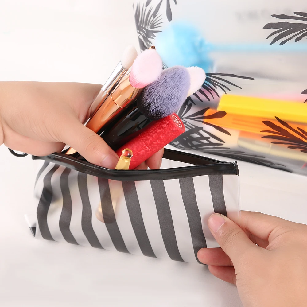 2018 جديد أزياء pvc السيدات حقيبة مستحضرات التجميل حقيبة حقيبة مستحضرات التجميل حقيبة التخزين ضروري حمام السائل التجميل القضية 2018 جديد أزياء pvc السيدات حقيبة مستحضرات التجميل حقيبة حقيبة مستحضرات التجميل حقيبة التخزين ضروري حمام السائل التجميل القضية