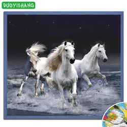DUOYISHANG полный квадратный 5D DIY белый бег Картина лошадь вышивка с бриллиантами мозаика картины из кристаллов Декор