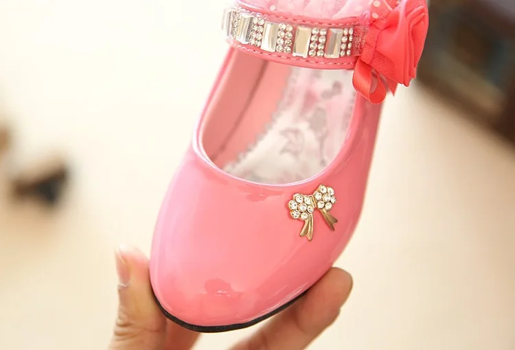Kkabbyii Обувь для девочек Искусственная кожа Обувь осень обувь для вечеринок для Обувь для девочек цветок свадебные дети одного студента
