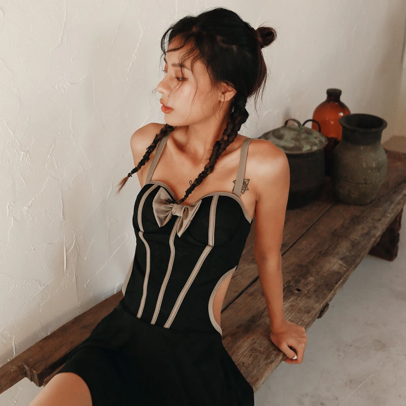 

2018 New Black Patchwork Sexy Women Push Up One Piece Swimsuit Dress Cross Beachwear Ladies Slim Skirt Bathing Suits Swimwear