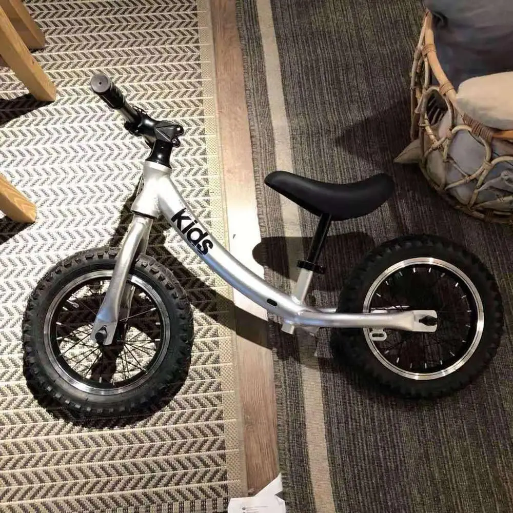 Cheap New Push Balance Bike Kids Riding Bicycle Ages 2-6 No-Pedal Learn To Ride Banana Pre Bike With Aluminum Body Pneumatic Tire 5