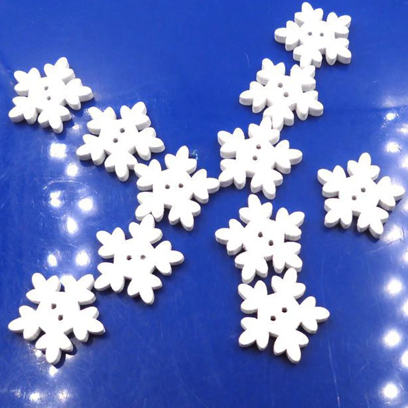 

50pcs Mini Snowflower 2-Holes Wood Button for Cloth Decor Winter Christmas Xmas Decor Buttons Sewing Tool