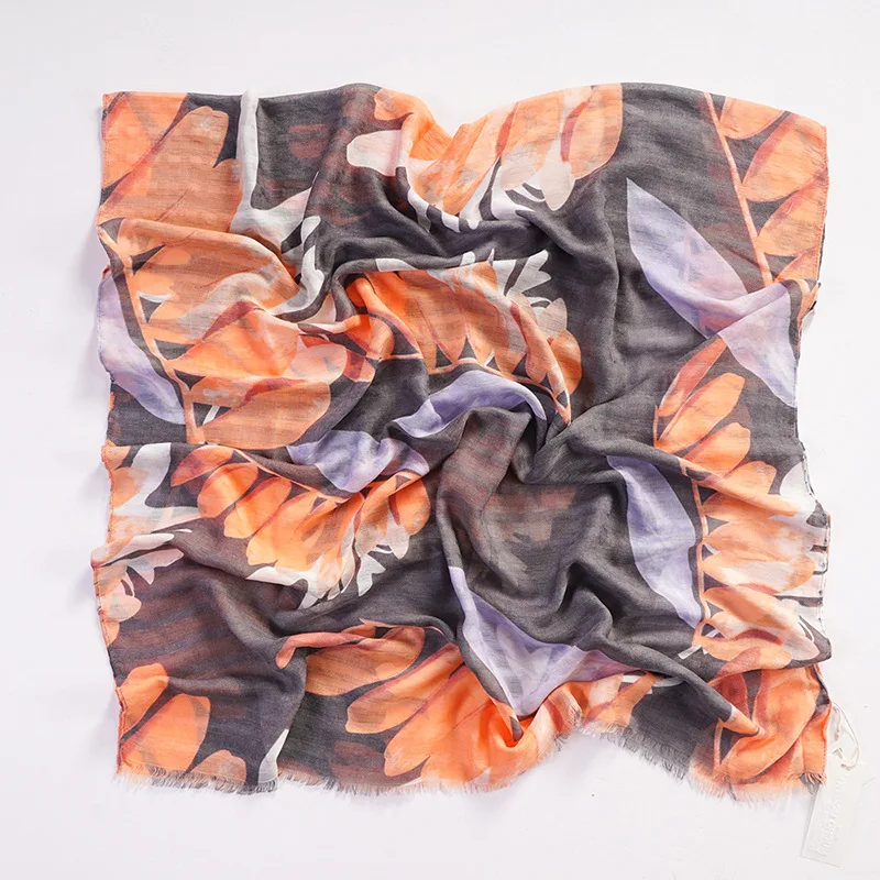 

2019 Women Floral Pattern Cotton Frayed Scarf 10pcs/lot