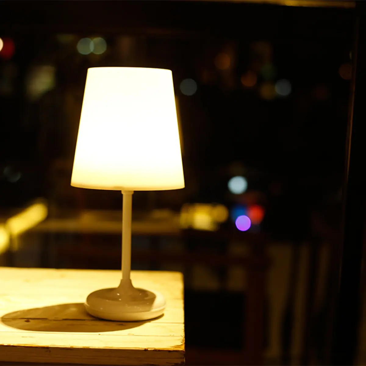 

5V 1.5W Remote Control LED Table Lamp Bedroom Bedside Night Light Home Fixture Decoration USB Charging Indoor Lighting Supplies