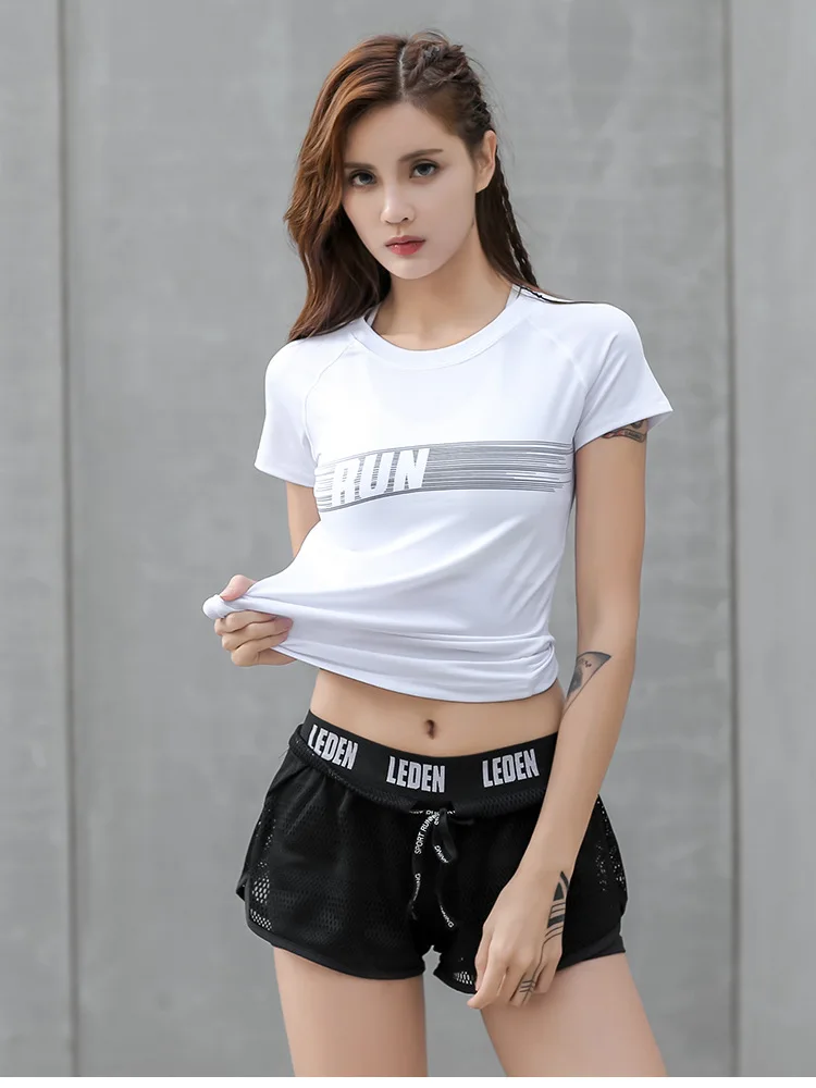TX373_09 (2).jpg