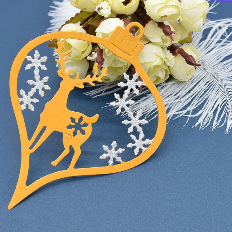 

Christmas Deer Pendant Metal Cutting Dies for Scrapbooking photo album Decorative Embossing DIY Paper Card Cut Die Craft