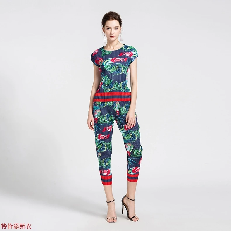 Miyake раза печати с коротким рукавом топ из двух частей Женская мода раза Штaны-клёш костюм