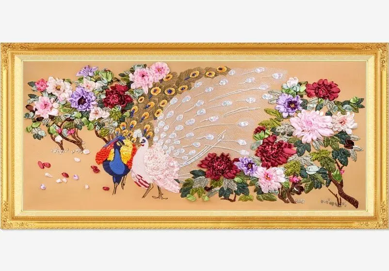 Noble retro chinese style peafowl silk ribbon embroidery fashion Noble retro chinese style peafowl silk ribbon embroidery fashion