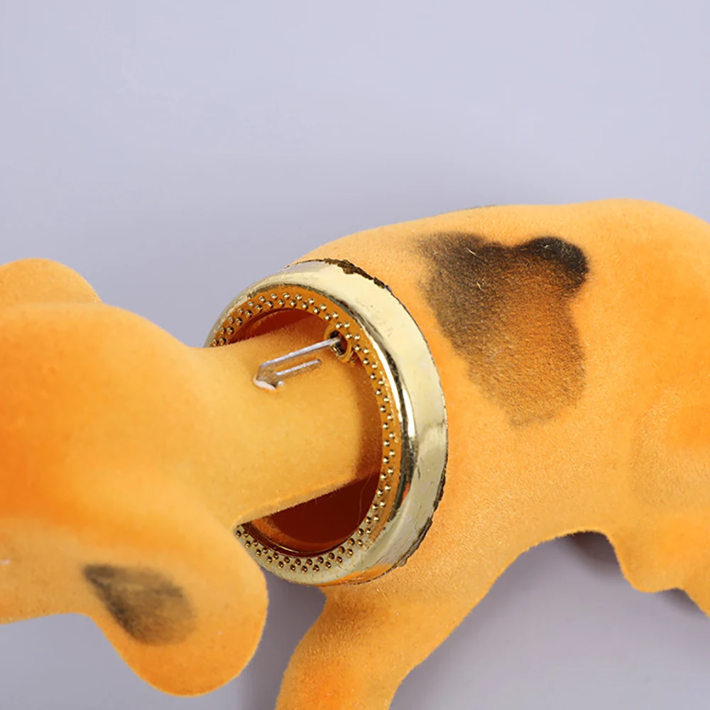 Car Ornaments Automobiles Dashboard Toys Shaking Head Dog Doll Cute Decoration Nodding Puppy Figures Auto Accessories Kids