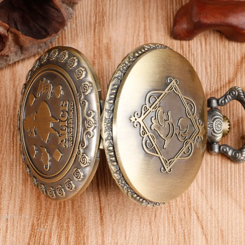 New Arrival Retro Alice in Wonderland Theme Bronze Quartz Pocket Watches Vintage Fob Watches Christmas Brithday Gift  relogio