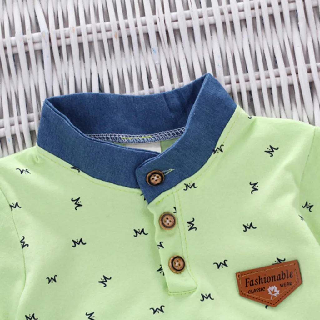 Модная футболка с буквенным принтом «М»; Индивидуальный Джинсовый комплект для мальчиков; комплекты одежды с короткими рукавами; футболка и шорты; F4