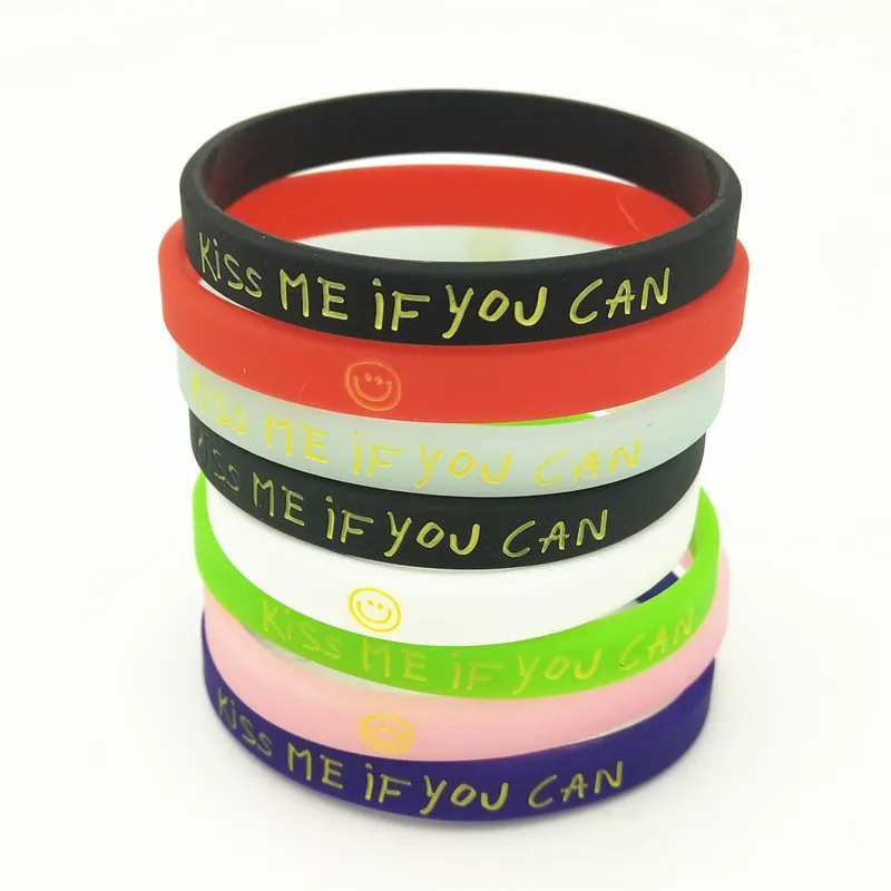 

1PC KISS ME IF YOU CAN Couple bracelet Men Women Smile Face Silicone Wristband Friendship Letter Bracelets & Bangles Gifts SH309