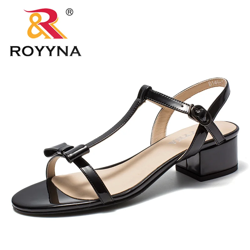 ROYYNA/Новое поступление; модные стильные женские босоножки; минималистичный дизайн; женские летние туфли на квадратном каблуке; Ультра-светильник летние женские сандалии - Цвет: Black