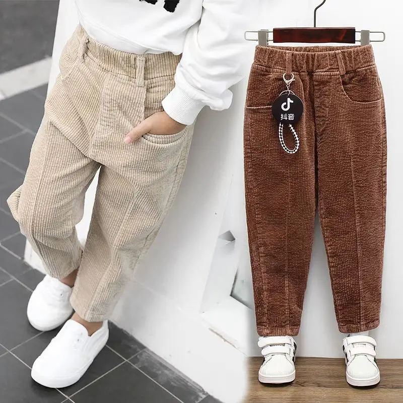 Baratos INS pantalones calientes para niños 3 11 años de edad niños pantalones largos de pana deportes y ocio primavera y otoño más terciopelo invierno todo fósforo