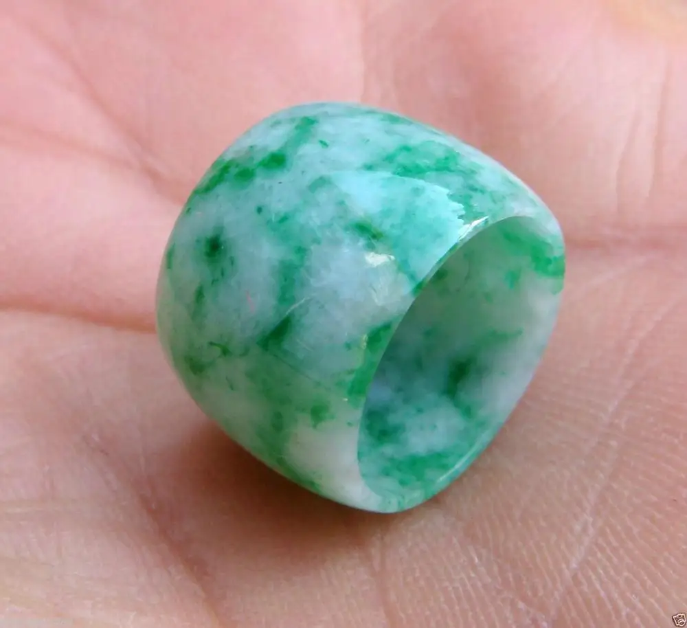 

100% Natural Untreated Green Jadeite Jade Doughnut PendantGrade A