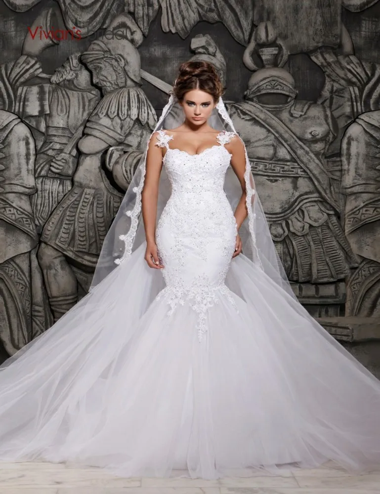 

Vivian's Bridal 2018 Spaghetti Straps Sweetheart Mermaid Wedding Dress Watteau Train Backless Lace Appliques Bridal Dress