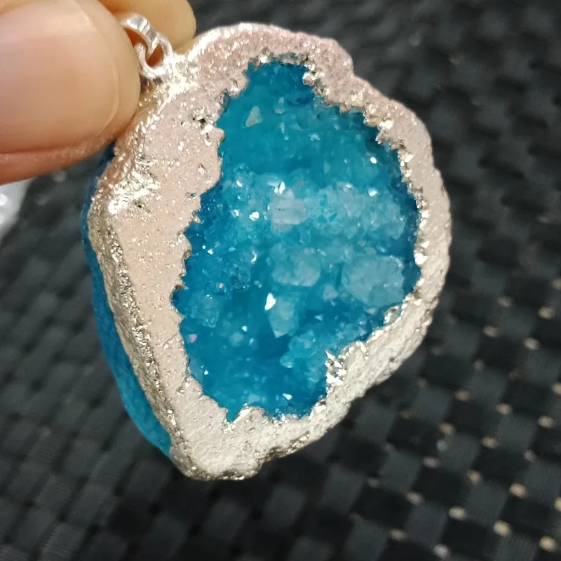 DHXYZB 40-50 мм натуральный агат geode кластерный кулон гальванический синий камень кварц кристалл минеральный Рейки Исцеление ювелирные изделия подарок