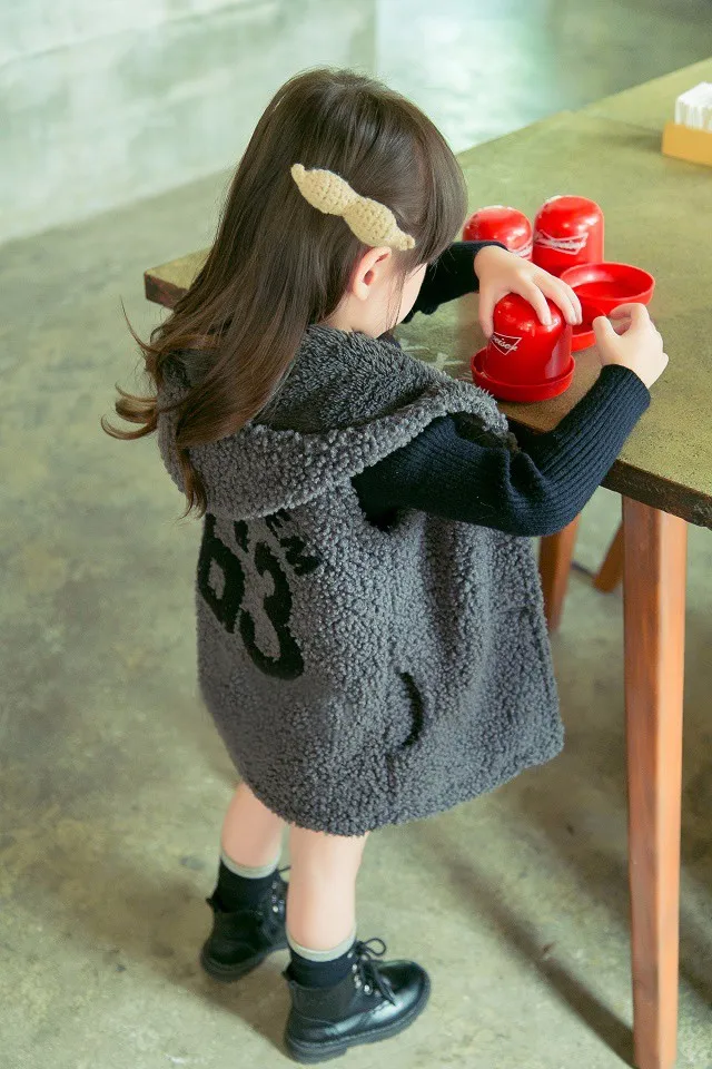 Children-vest-thickening-long-design-girls-2016-fashion-Plush-Warm-hooded-Outerwear (3)