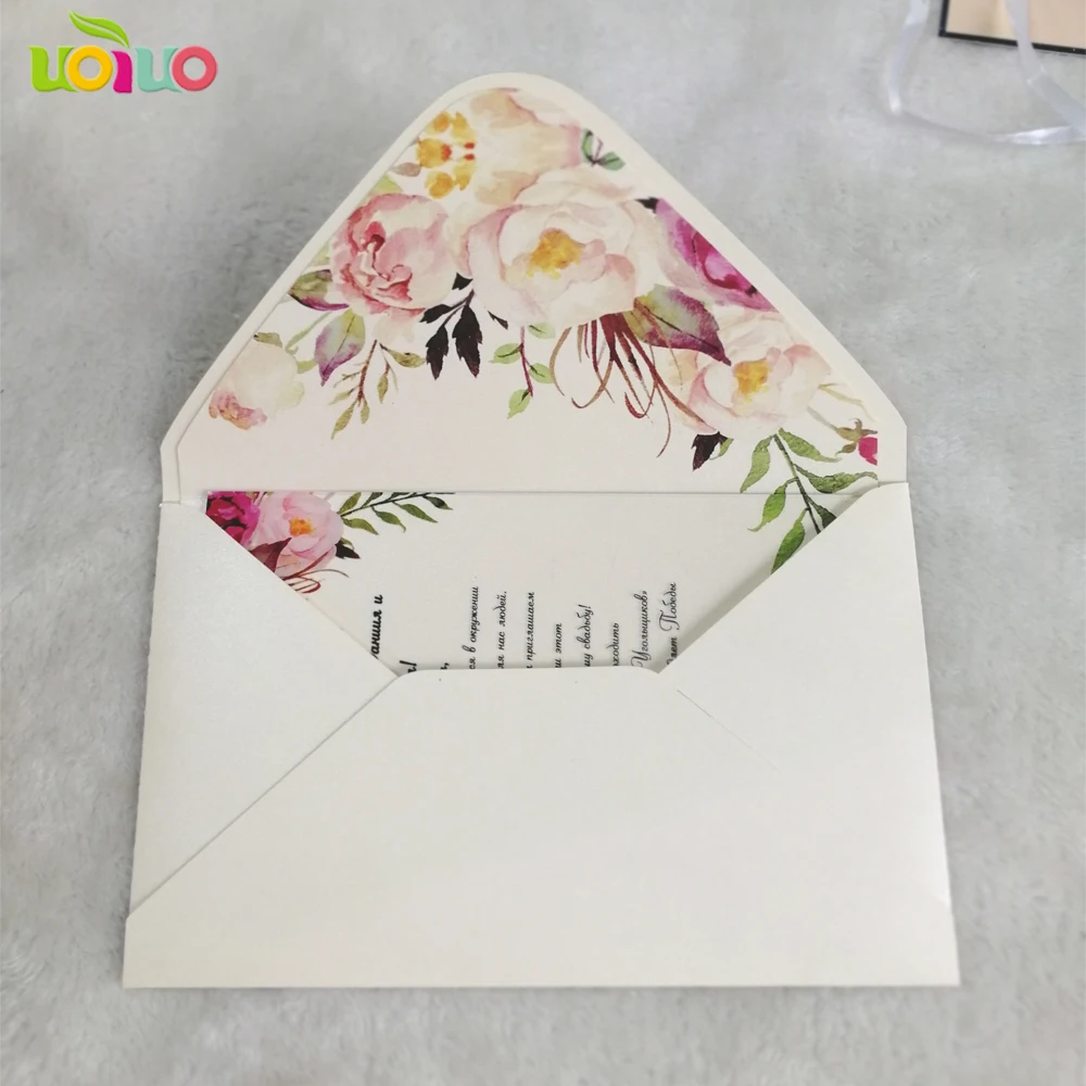Горячее предложение последние индивидуальные цветочные свадебные пригласительные открытки дизайн акриловая открытка свадебные пригласительные открытки с конвертом
