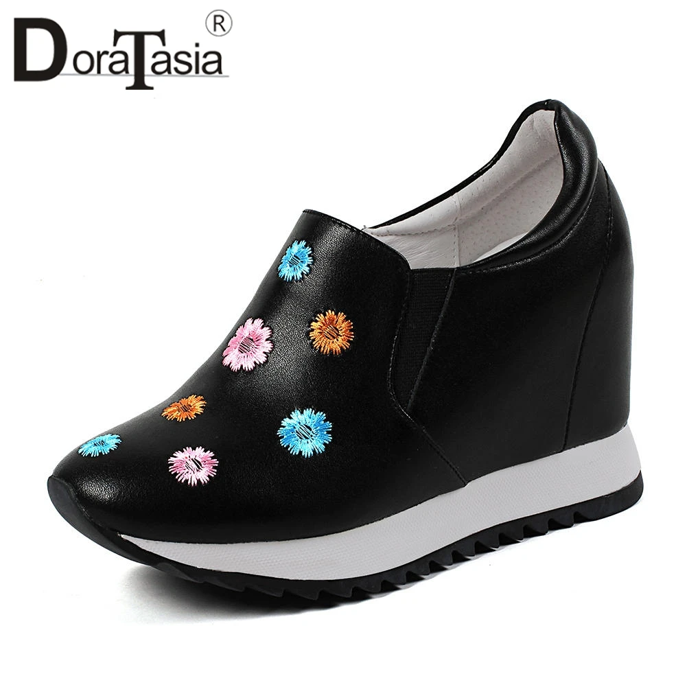 

DORATASIA High Quality Genuine Leather Sneakers Women Autumn 2018 New Embroider Loafers Fashion Shoes Woman Large Size 32-40
