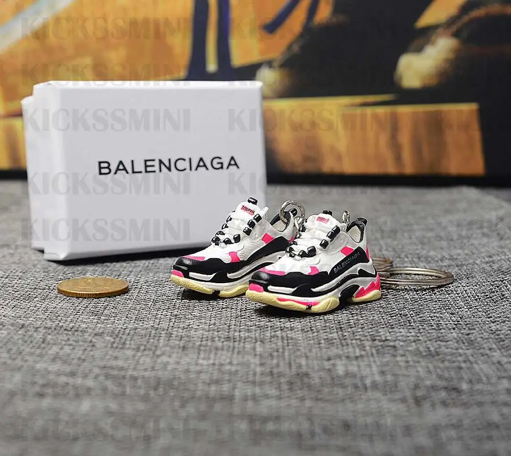 

dropshipping pink Balenciage sneaker keychains 1/6 SCALE 3D Mini Shoe Sneaker JORDAN keychain doll accessory