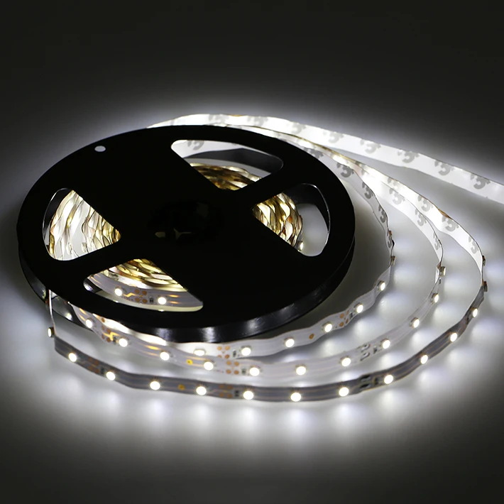 нейтральный свет лампочки 4000. 6500 кельвин led. светодиодный светильник холодный белый свет.