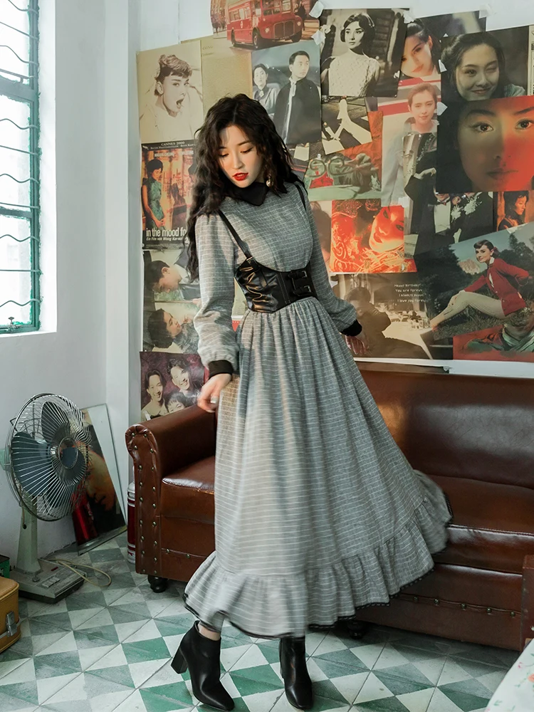 

Autumn Winter Women Victorian French Vintage Royal Elegant Slim Plaid England Style Woolen Long Dresses With PU Vest vestidos