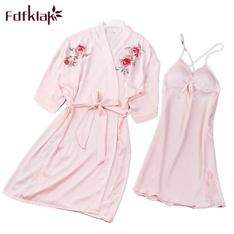 Fdfklak двух частей сезон: весна–лето Для женщин Ночная Set Lingerie Femme искусственного шелка розовый/черный цветочные спать платье комплект Q1149