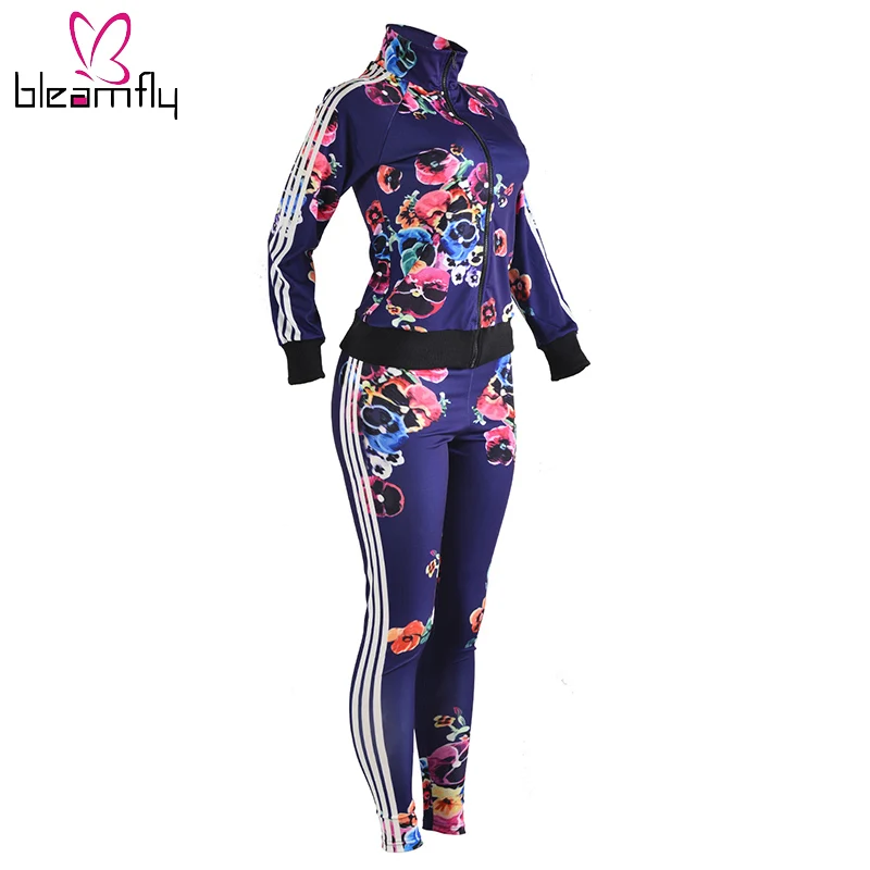 crop top sweatsuit set