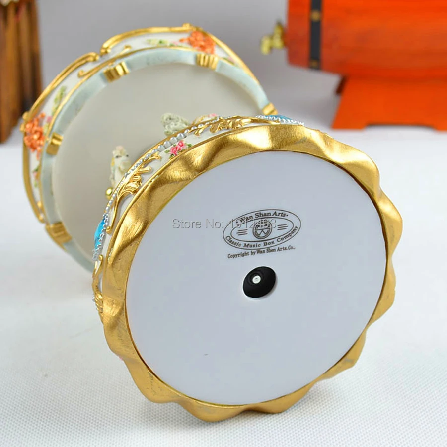 carousel music box (7).jpg