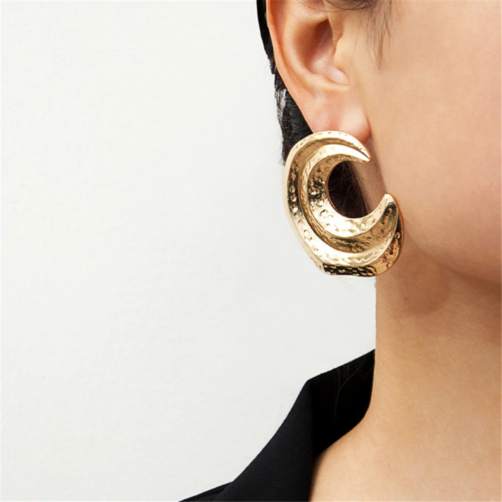 

Exaggeration Pitting Metal Crescent Stud Earring 2019 Charm Trendy Big Moon Ear ZA Jewelry for Women Gift
