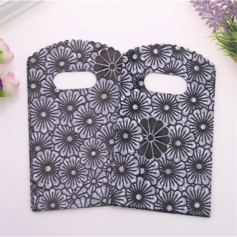 

2017 New Design High Quality Wholesale 50pcs/lot 9*15cm Luxury Vintage Black Flower Packaging Bags Small Boutique Gift Bags