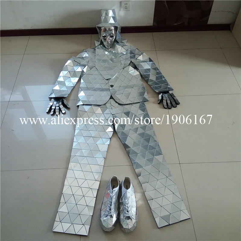 Mirror man01
