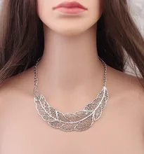 

Min Order 5USD (Mix Item) SBY0052 Fashion Amazing Crystal Beaded Leaf Short Necklaces & Pendants