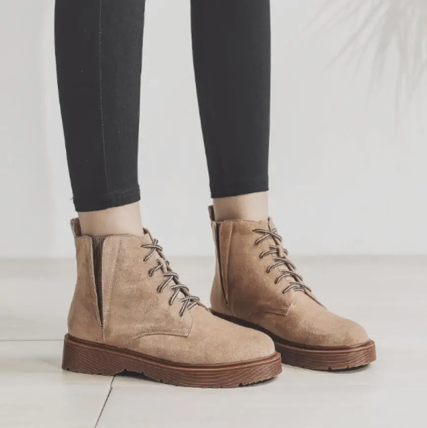 Goxpacer зимние сапоги Для женщин эластичные женские мотоботы на шнуровке круглый носок на шнуровке Короткие повседневные ботинки размера плюс британский стиль - Цвет: Коричневый
