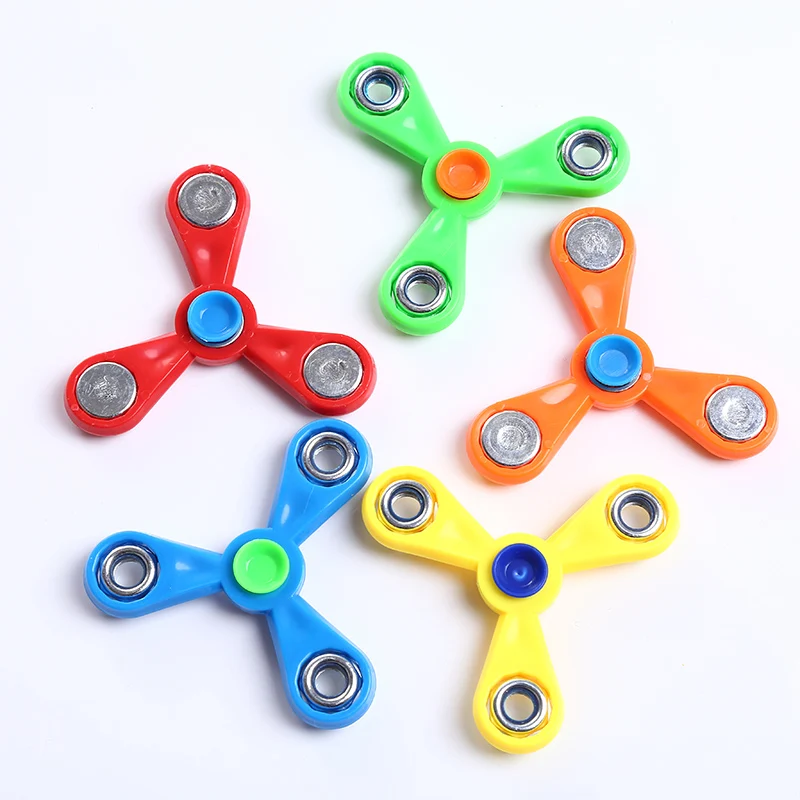 

New Random Creative Hand Spinner Fidget Tri-Spinner Stress EDC Focus Toy